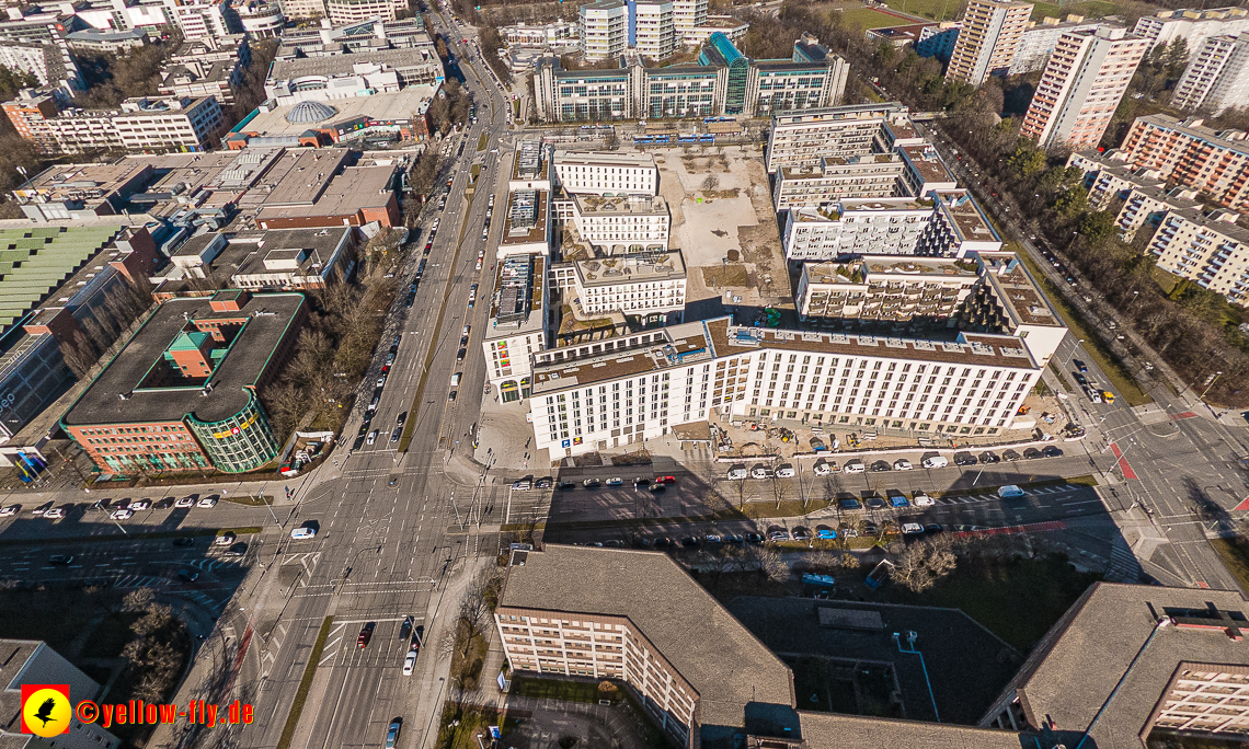 15.02.2023 - Luftbilder Perlach Plaza, Allianz, Wacker, Rentenversicherung, PEP